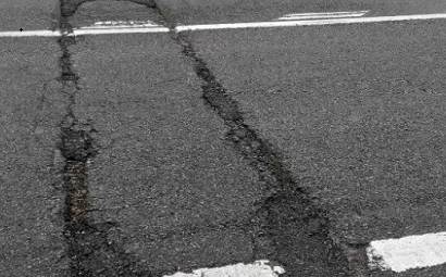 What are the common diseases of asphalt roads